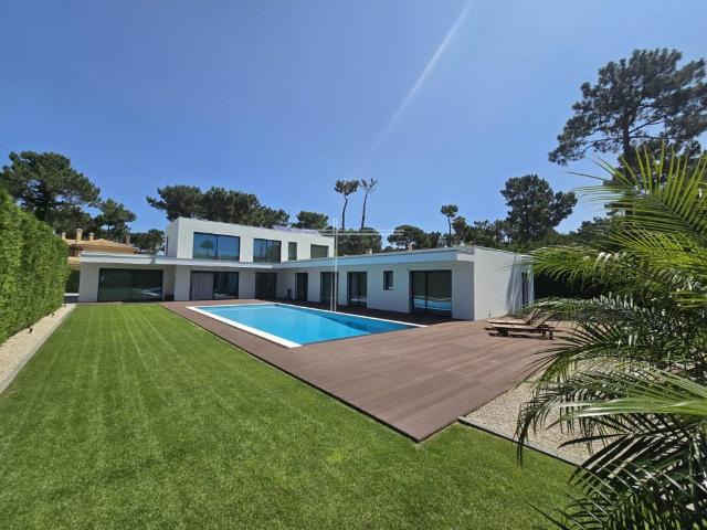 Vivenda venda em Herdade da Aroeira, Almada