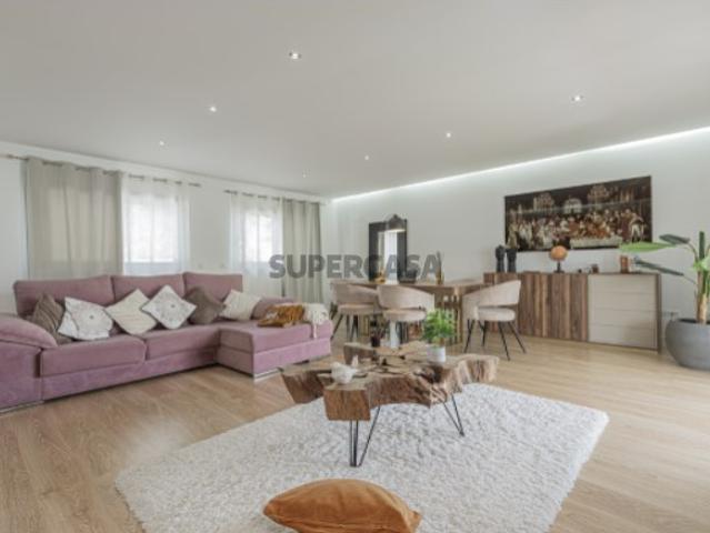 Casa venda em Santo António Da Charneca, Setúbal