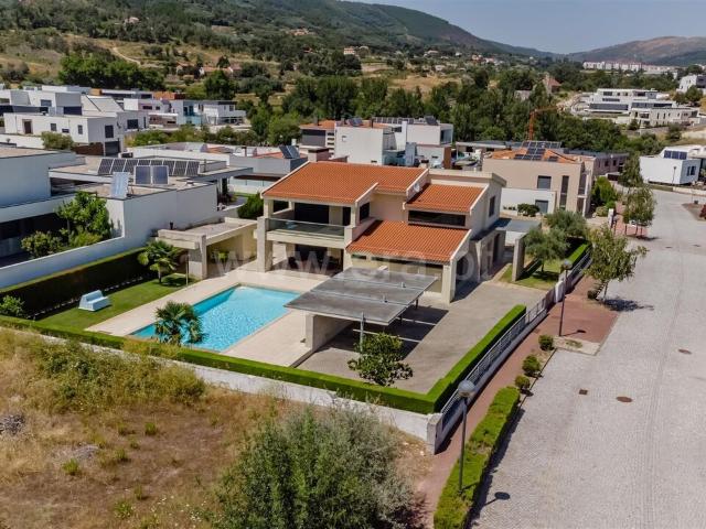 Casa venda em Castelo Branco, Canhoso
