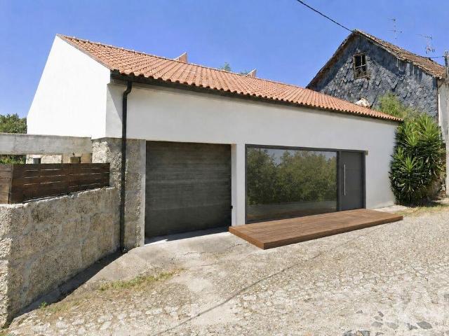 Casa venda em Couto Do Mosteiro, Viseu