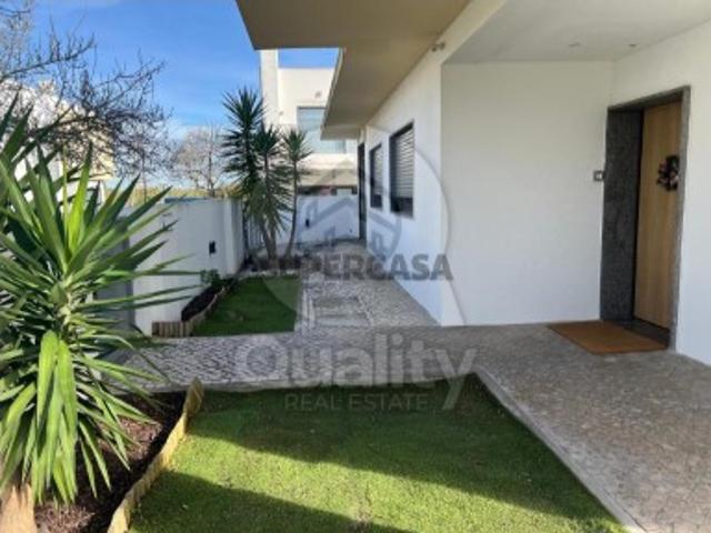 Casa venda em Cidade Sol, Santo António Da Charneca