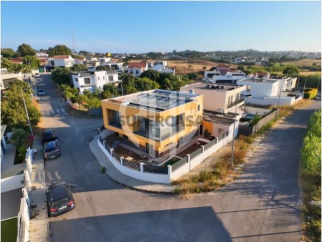 Casa venda em Almada, Setúbal