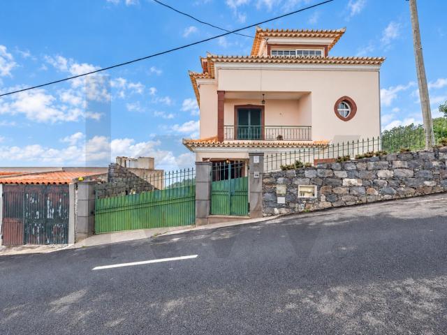 Casa venda em Quinta, Câmara de Lobos