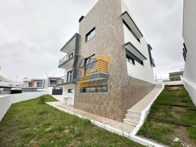 Casa venda em Quinta do Americano, Almada