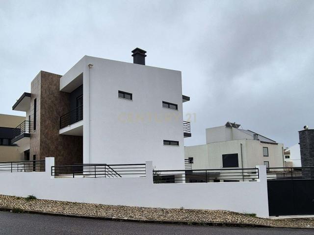 Casa venda em Quinta das Amoreiras, Almada