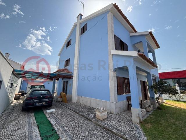 Casa venda em Alenquer (Santo Estêvão e Triana), Alenquer