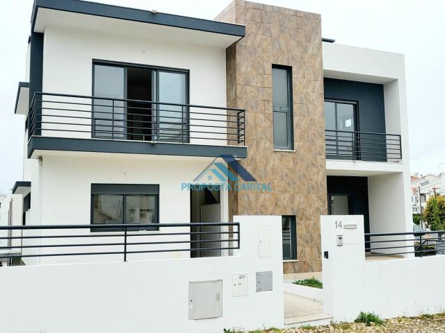 Casa venda em Quinta das Amoreiras, Almada