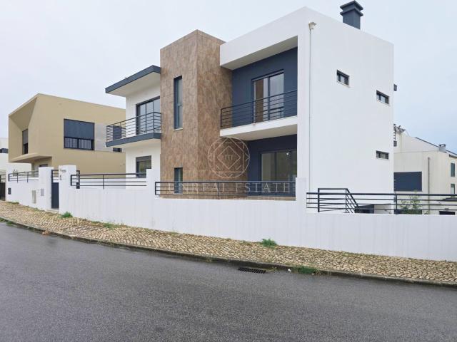 Vivenda venda em Quinta das Amoreiras, Almada