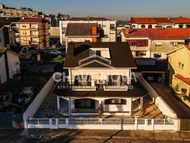 Casa venda em Vilar de Andorinho, Vila Nova De Gaia