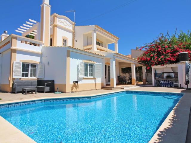 Vivenda venda em Cortelhas, Albufeira