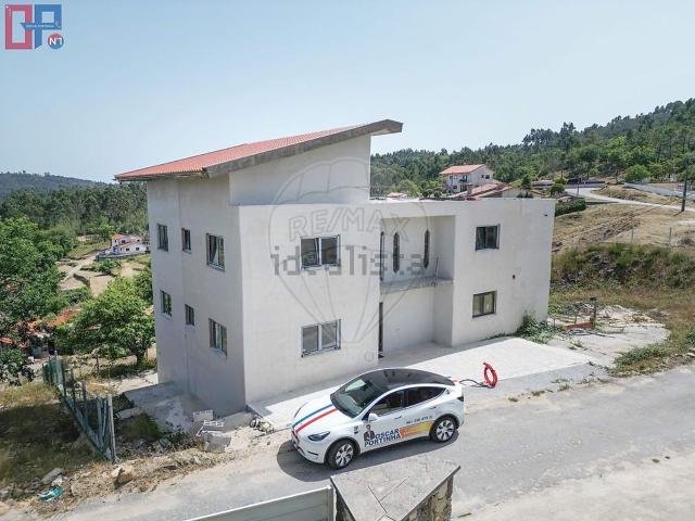 Casa venda em Vale De Cambra, Aveiro