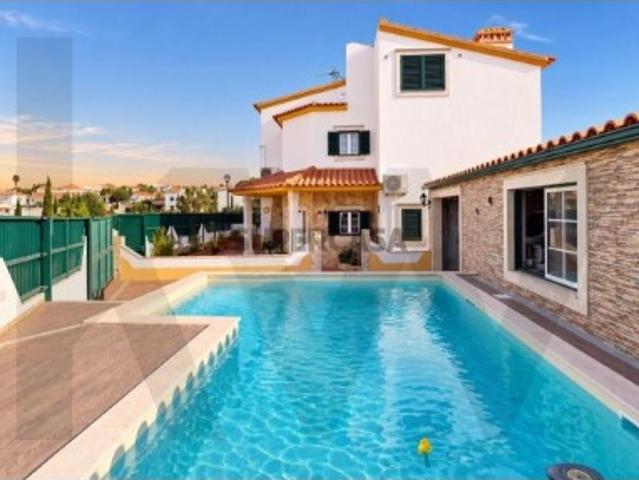 Casa venda em Olho Marinho, Óbidos