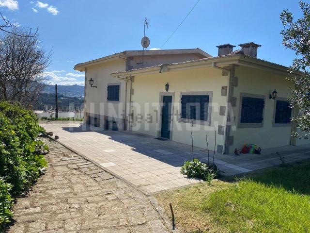 Casa venda em Fonte Covas, Amares
