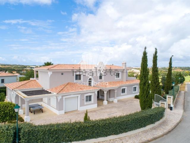 Casa venda em Estômbar, Faro