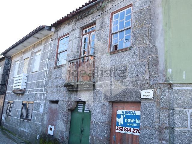 Moradia venda em Lajeosa Do Dão, Vinhal