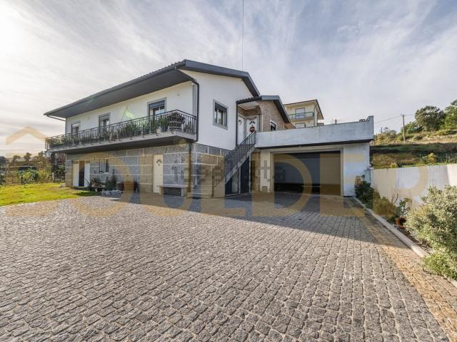 Casa venda em Pregal, Póvoa De Lanhoso