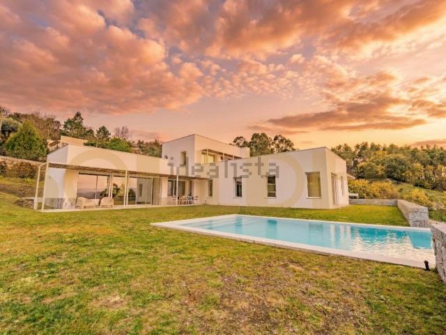 Casa venda em Tinocos, Póvoa De Lanhoso