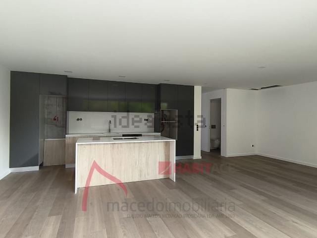Casa venda em Tinocos, Póvoa De Lanhoso