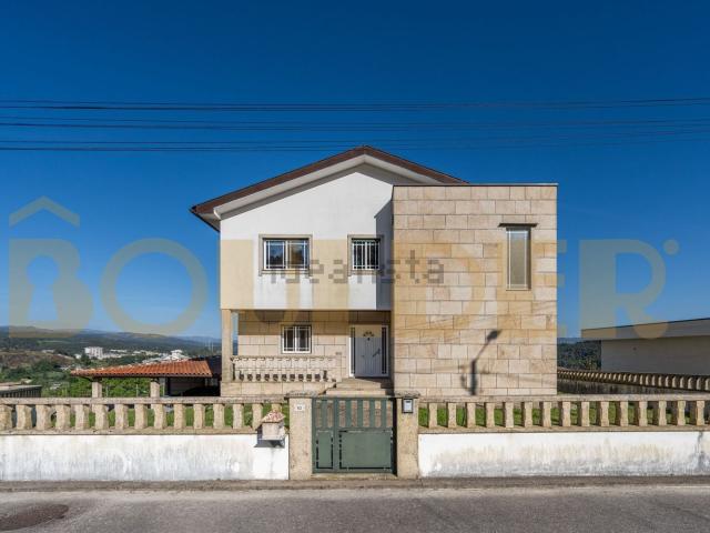 Casa venda em Tinocos, Póvoa De Lanhoso