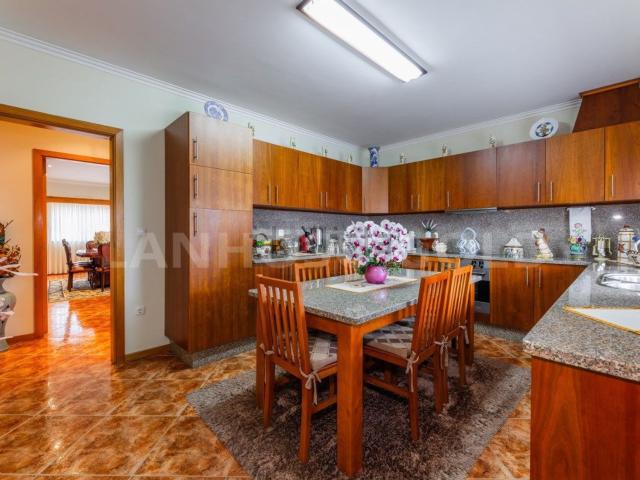 Casa venda em Tinocos, Póvoa De Lanhoso
