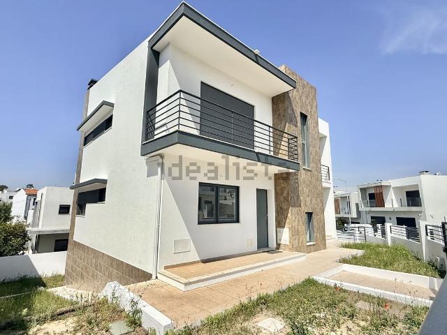 Casa venda em Quinta das Amoreiras, Almada