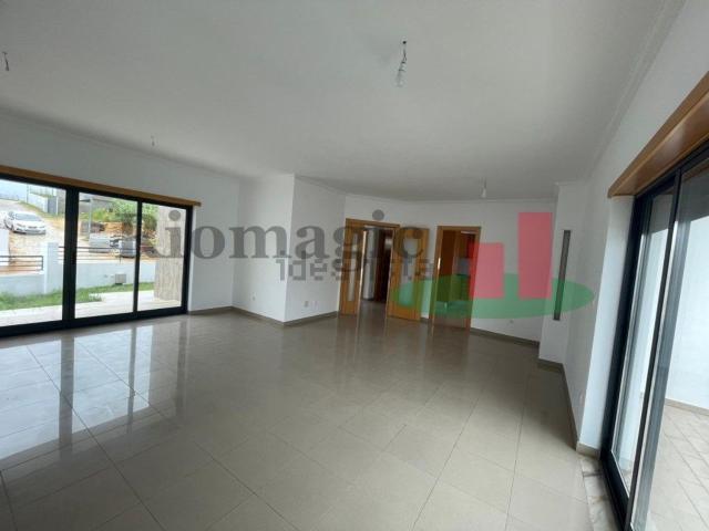 Casa venda em Alembrança, Almada