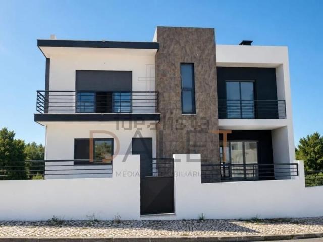 Casa venda em Alembrança, Almada
