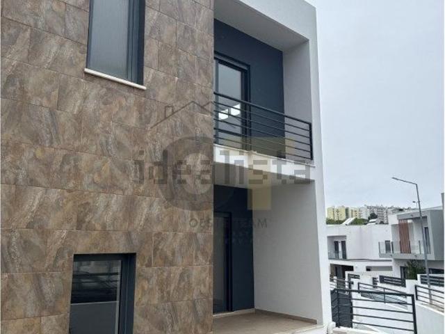 Casa venda em Quinta das Amoreiras, Almada