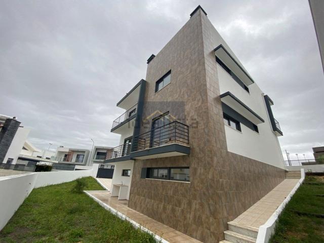 Casa venda em Quinta das Amoreiras, Almada