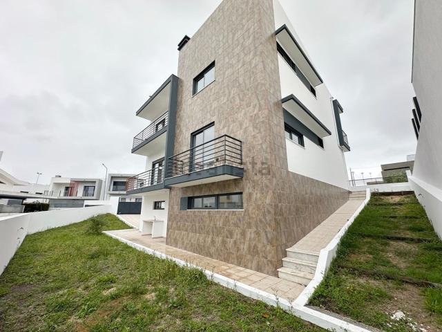Casa venda em Alembrança, Almada