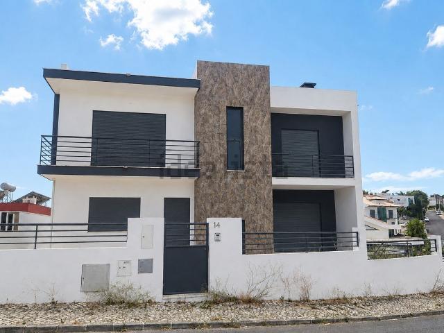 Casa venda em Quinta das Amoreiras, Almada
