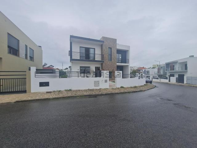Casa venda em Quinta das Amoreiras, Almada