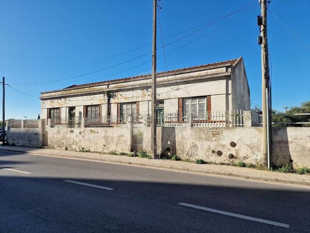 Casa venda em Alembrança, Almada