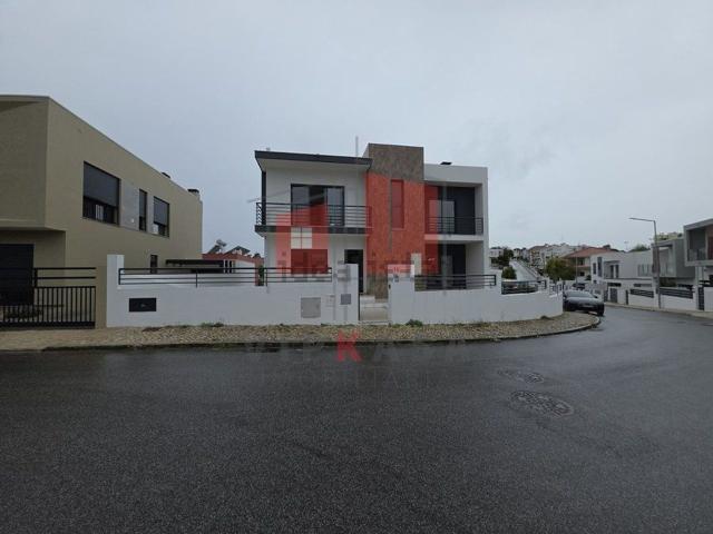 Casa venda em Quinta das Amoreiras, Almada