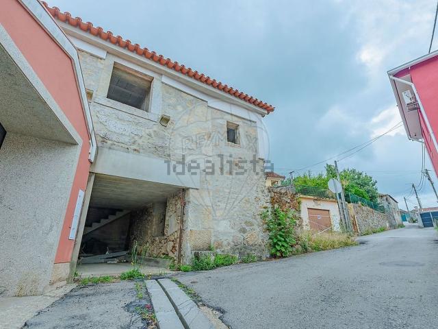 Casa venda em Teixugueira, Santa Maria Da Feira