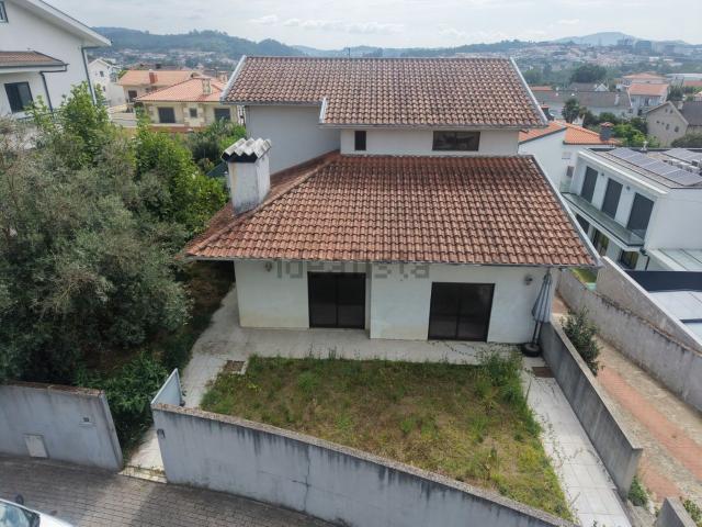 Casa venda em Lomar e Arcos, Braga