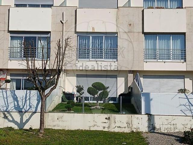 Casa venda em Lubazim, Guimarães
