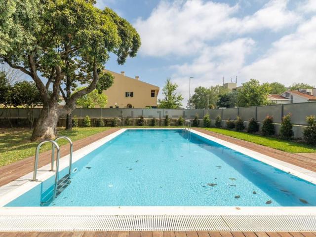 Casa venda em Porto, Lordelo Do Ouro