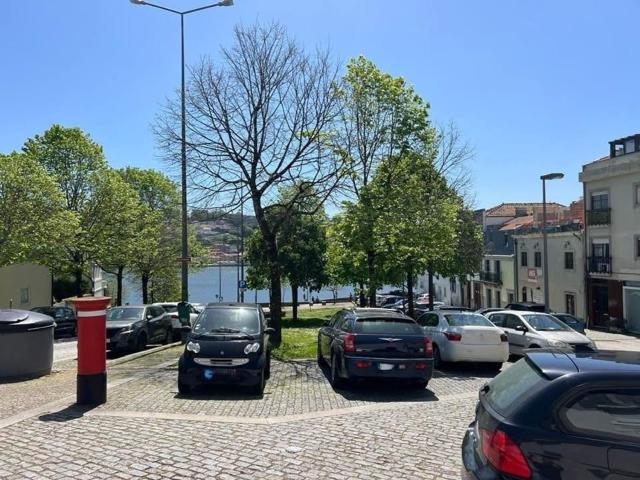 Casa venda em Porto, Lordelo Do Ouro