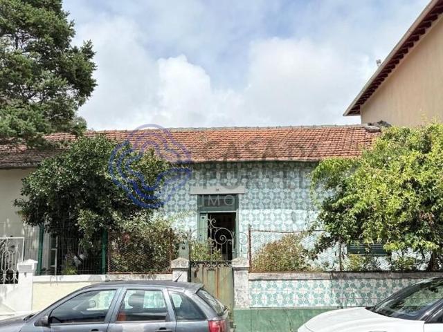 Casa venda em Porto, Lordelo Do Ouro