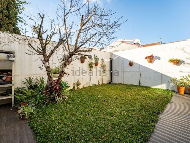 Casa venda em Porto, Lordelo Do Ouro