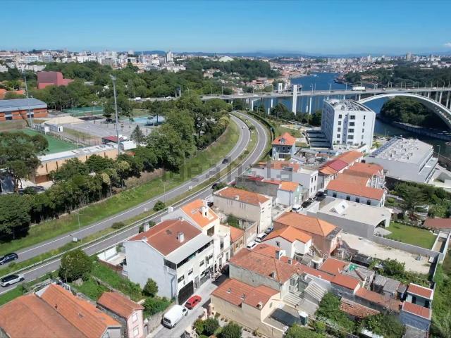Casa venda em Porto, Lordelo Do Ouro