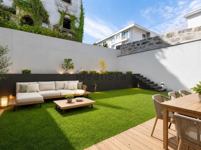 Casa venda em Porto, Lordelo Do Ouro