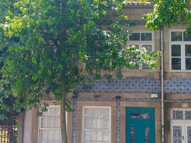 Casa venda em Porto, Lordelo Do Ouro
