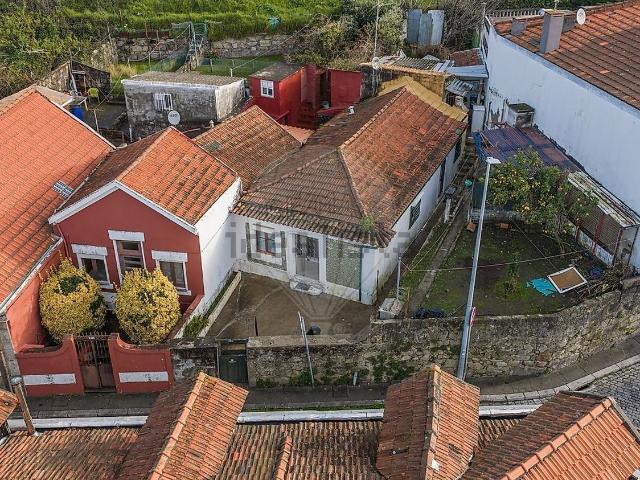 Casa venda em Porto, Lordelo Do Ouro