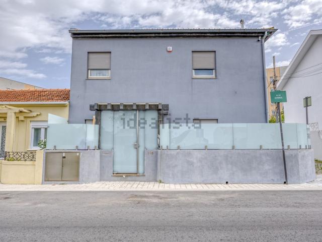 Casa venda em Porto, Lordelo Do Ouro