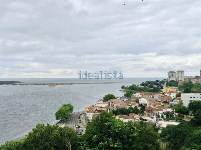 Casa venda em Porto, Lordelo Do Ouro