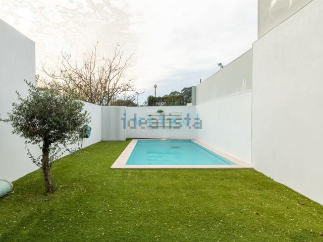 Casa venda em Porto, Lordelo Do Ouro