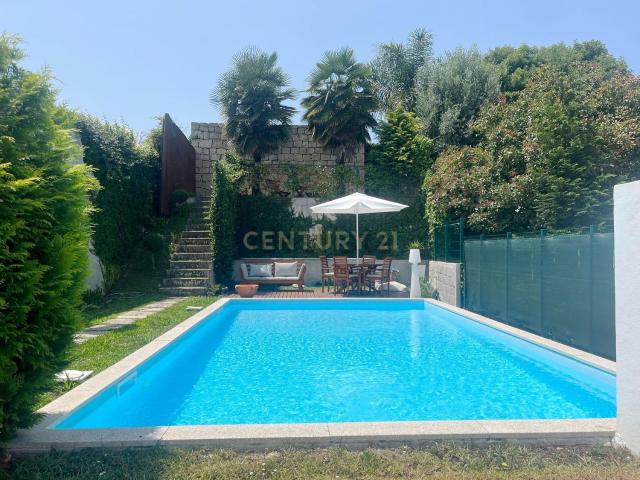Casa venda em Mouteira, Porto