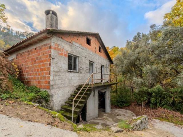 Casa venda em Parada Do Bouro, Braga